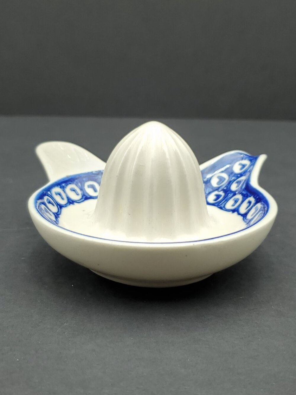 Polish Pottery Small Juicer Blue Greek Wave L-Scroll Citrus Reamer